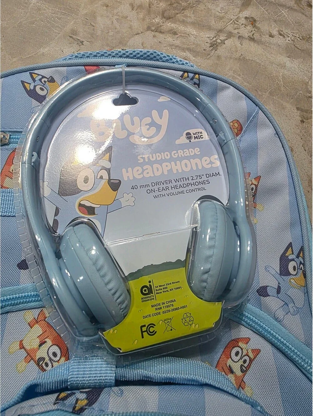 Bluey 4 Piece Kids Backpack Set with Lunch Tote and Headphones